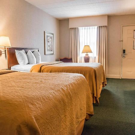 Quality Inn Pittsburgh Airport Oakdale Extérieur photo