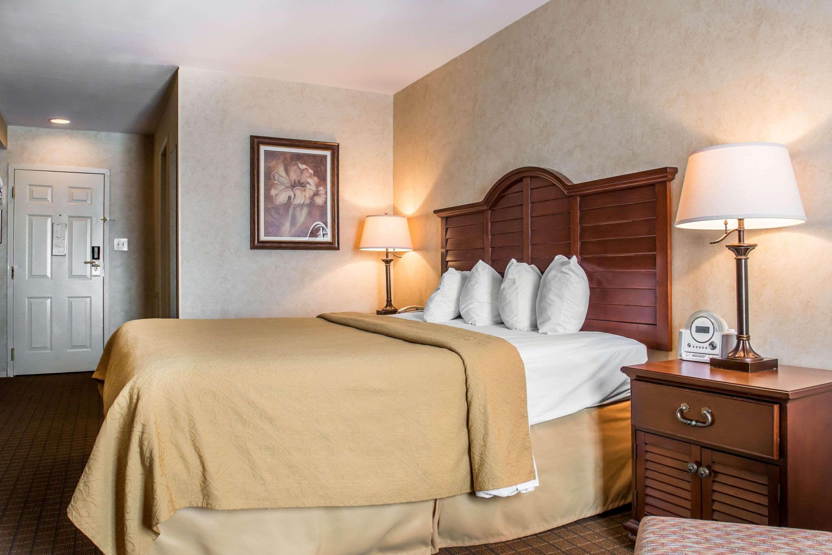 Quality Inn Pittsburgh Airport Oakdale Extérieur photo